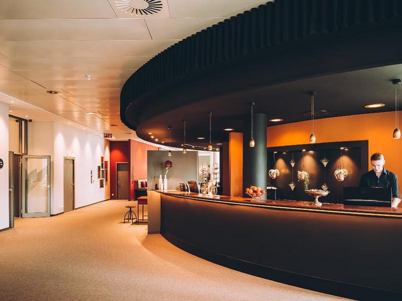 17786F0B843DBC975ADF430771A40B54