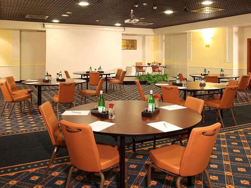 18B3BD182746C5A57987CAA97899E4A3