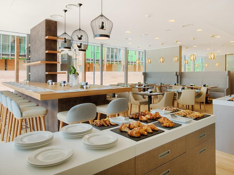 B09B76E865BDAFABC20C172147CD652E