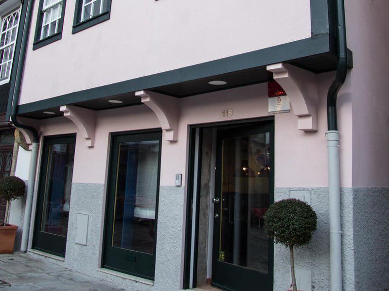 DF845F9BDB6B3B933C04088853FB747F