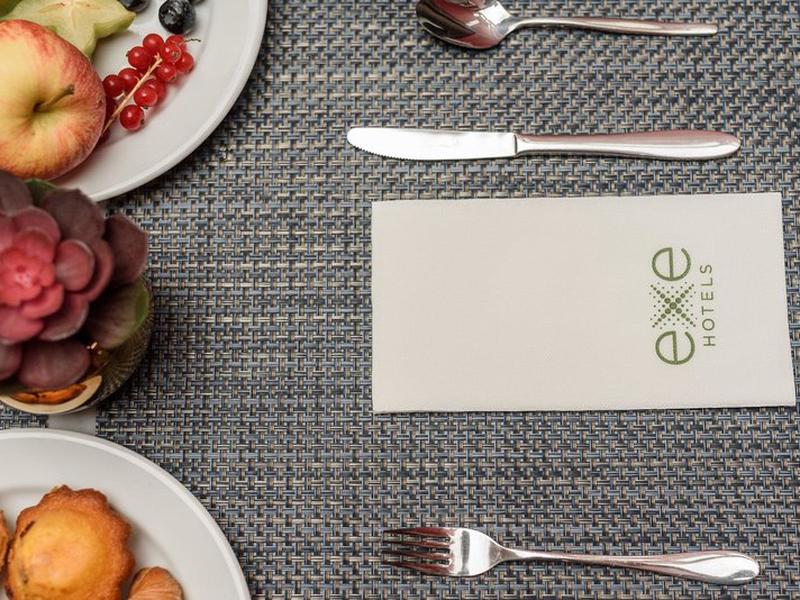 FCBFE63C89B6608A9478F85BAC5439D3