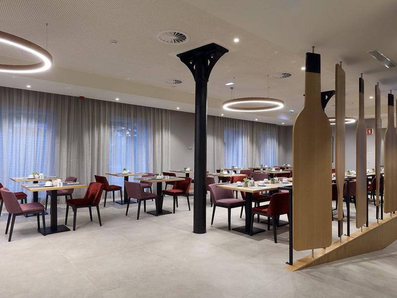 BAC308FB1C232052A351846013CFE562