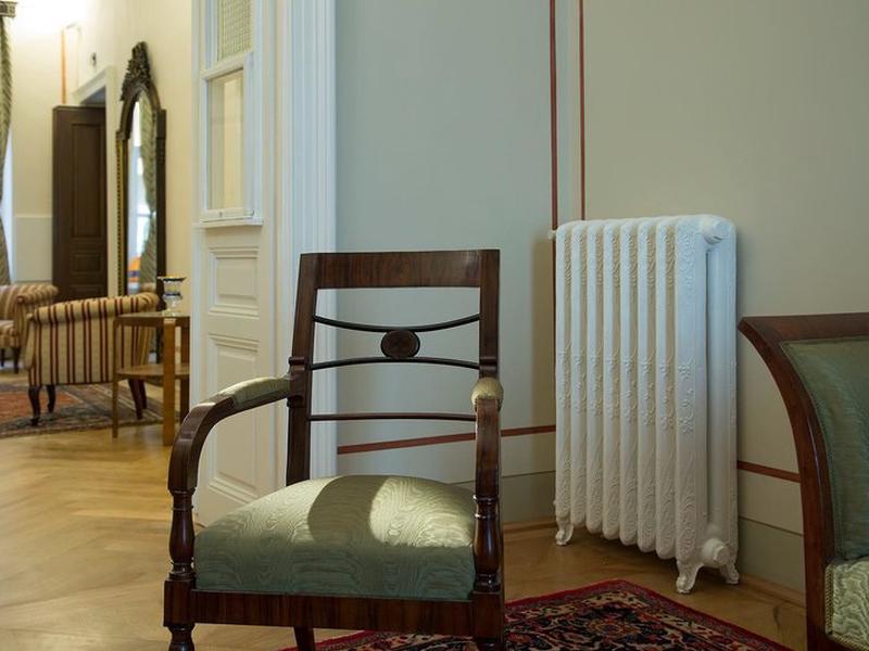 2110EC581C980F25871F0D4012B53BE1