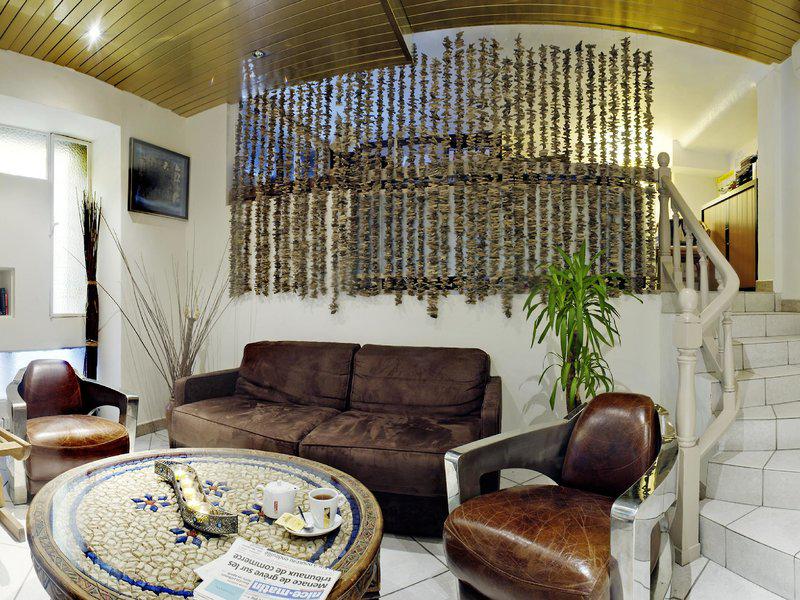 BBE38CFC3C5688A133D0E377D2CDD46E