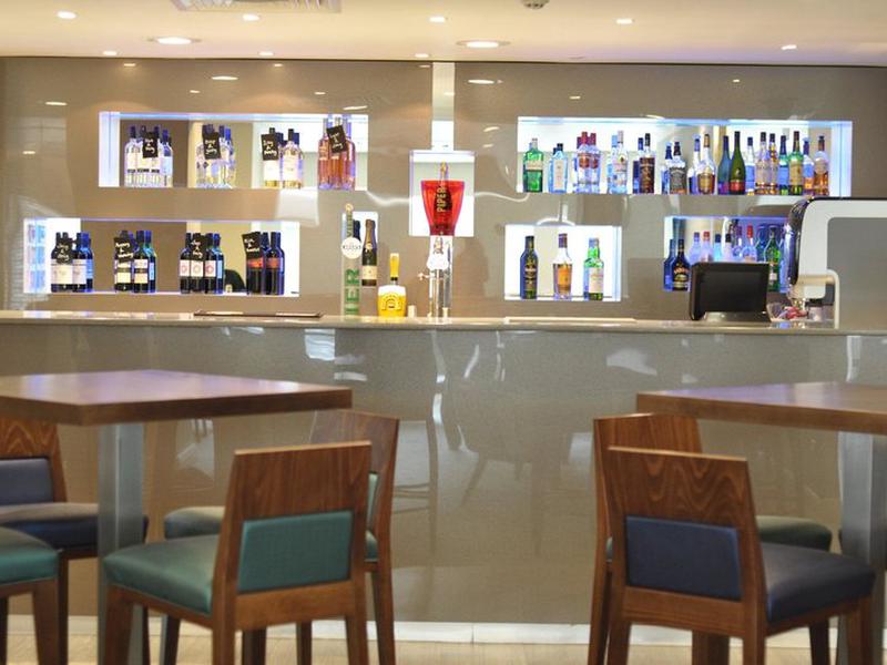 A42E6AA84812047E328DB9E276BF7FFA