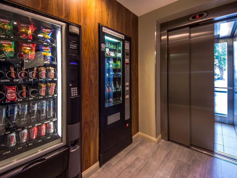 F9B444469C1DF9EB46C7E3FA4AFA48EB