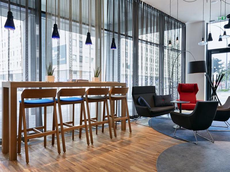 22C22DFC60F1A45F3A3292E5E5AC4464