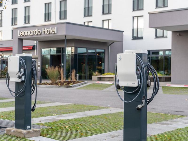 453085601FCAD8BE3EABB217E1D63B0A