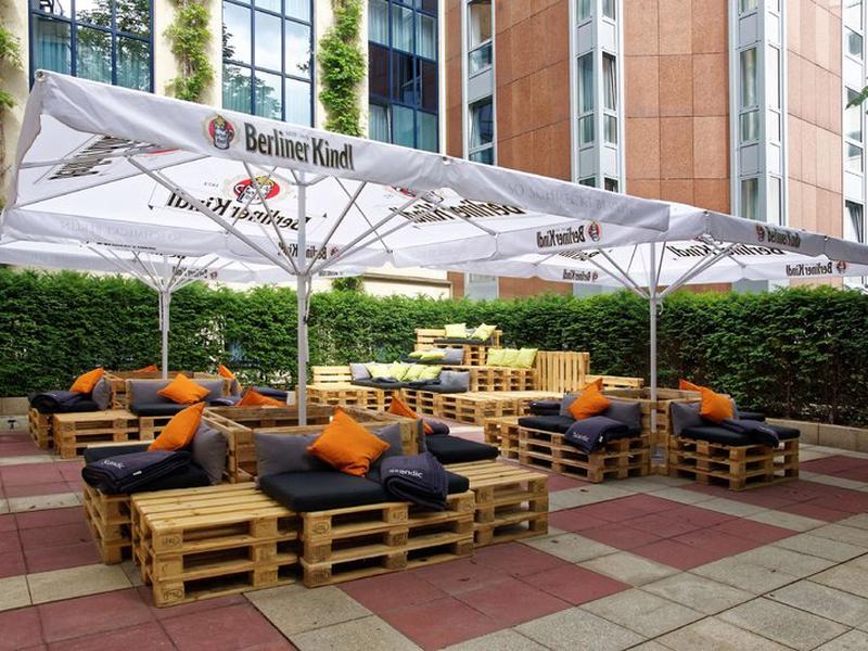 299FE13050B4A4126C67699881B9EF23