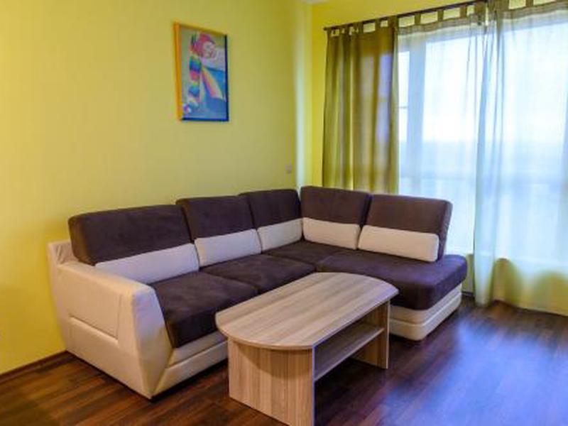 B95AFF9BCFB51223B869C04D142C2E77