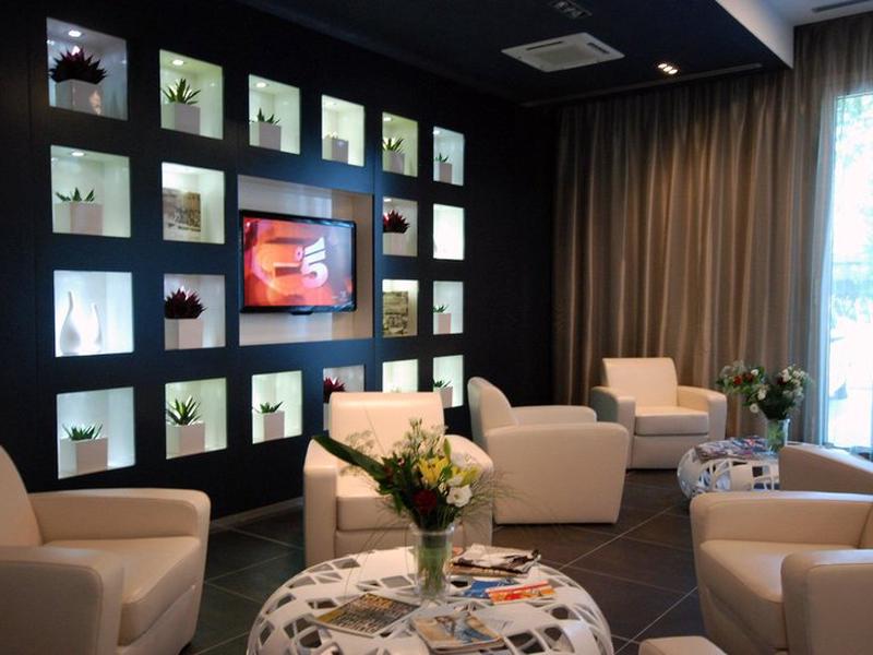 E6A2098D16402628278F126B6F527570