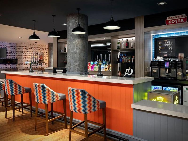 553271F18F199F759E9F89C5E8D70A83