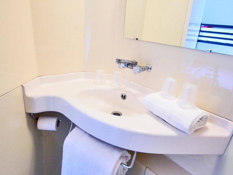 DB20DAE26FC92E3FAB4F2DF5F04050FC