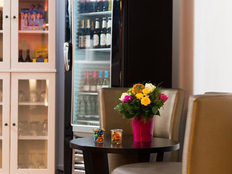 A0788853B58320E1F75A98C87E636C2D