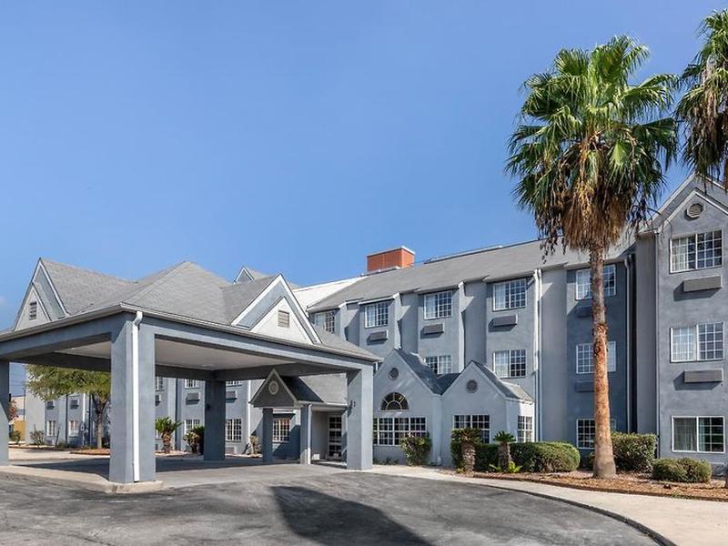 880ACD69240E91582224246B58D951BB