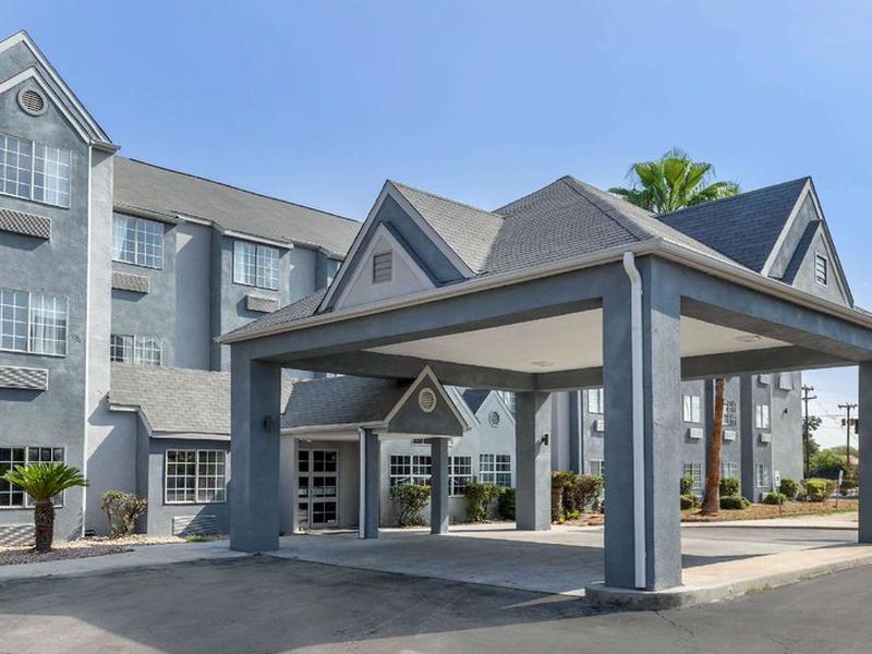 E0BBBF9D8FE74AAEFCBA9E15A05CAA06