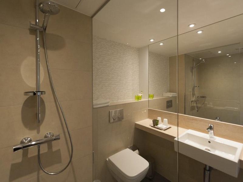 CEA77B697236084370950656DF383760