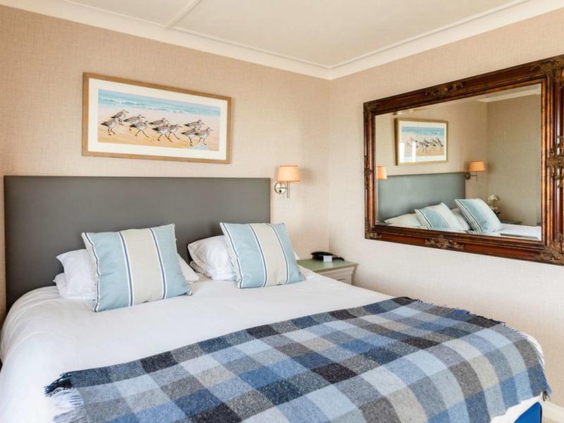 422C77228CFC39720EEF22C4D8FC2C09