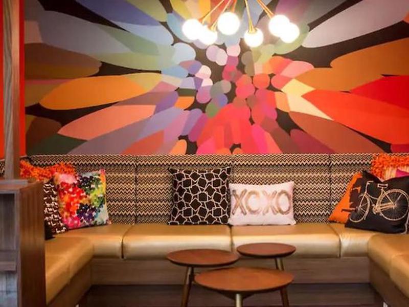 9A11E6E9C9B69558763DCC5459962563