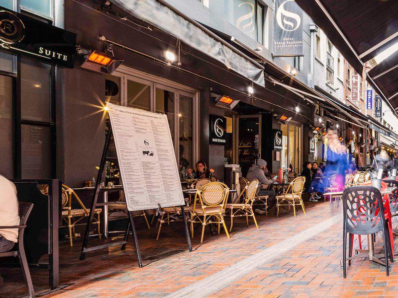 FB085EE0B4AD7FDA65D813A5A3068938