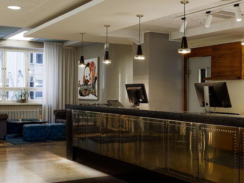 42182DC57856ED2DF9381A1782EE8124