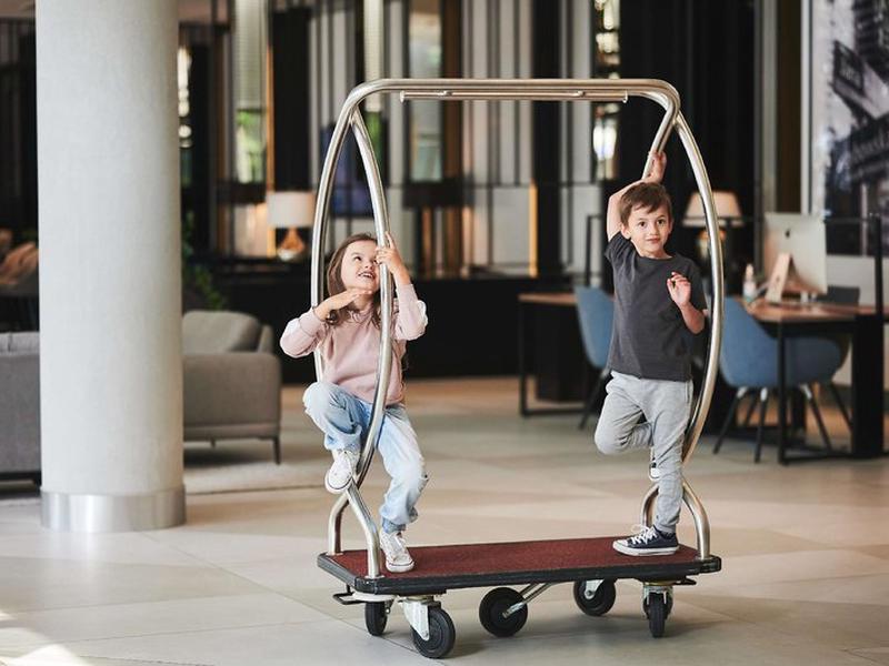 118850F954196AA19951B7D659EC55E3