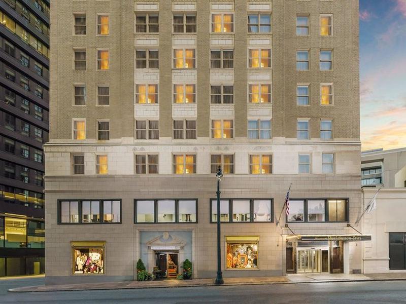 2F67D075E40F0A8119E06EA773AE6118