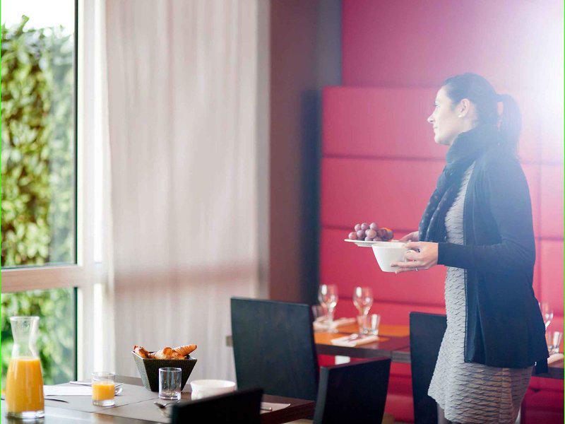 2AC02BD1A4F3B835DF9BEAFC2E0CD004