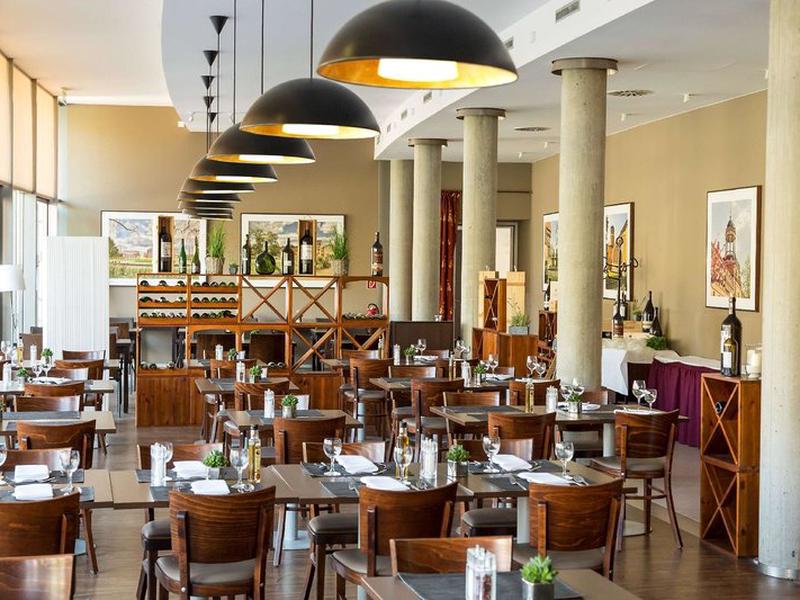 BC8BED9F9563D08B426C3CF69AE1A715