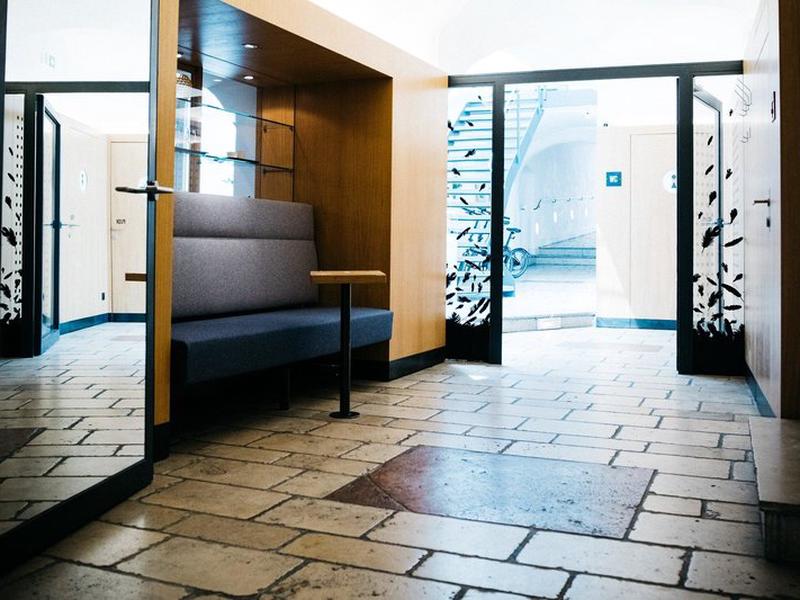 98807CE1C9963CC035F332E774245454