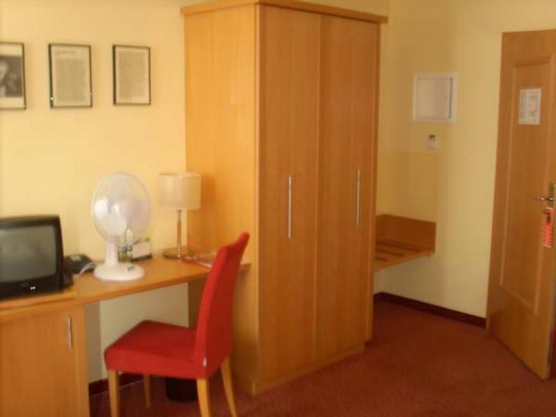 C38E4D498D433243B084727E714DFB3E