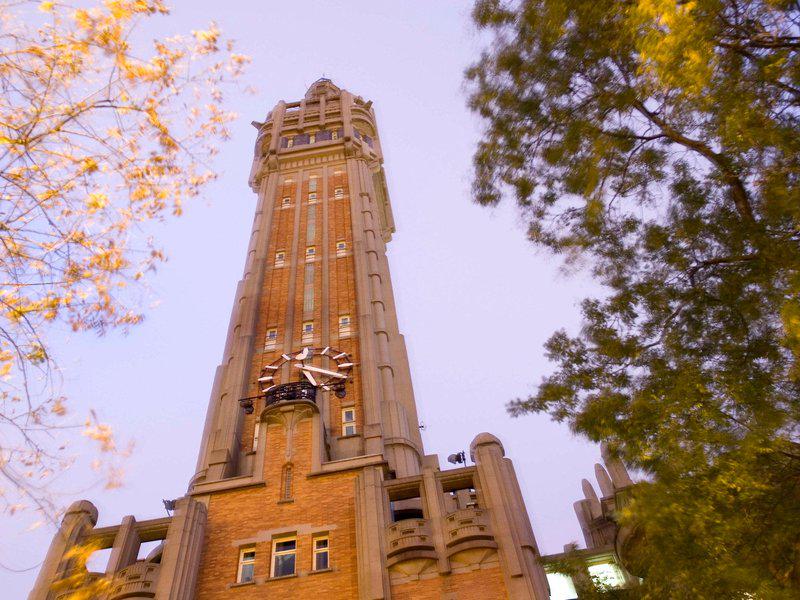 607CC5E26B4CA6216FED10E3755ABEE9