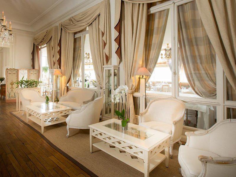 8B8721E2F0D384BE1403DEB69DE20BAF