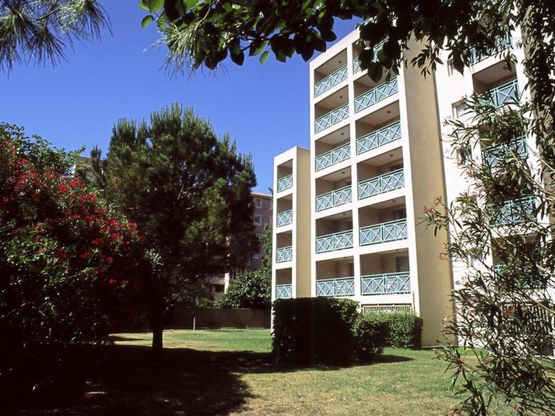 06155AF78DEBC1421311C82C34CB3381