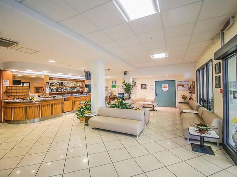 BAB927724849632F1D1FFE44BB9570D6