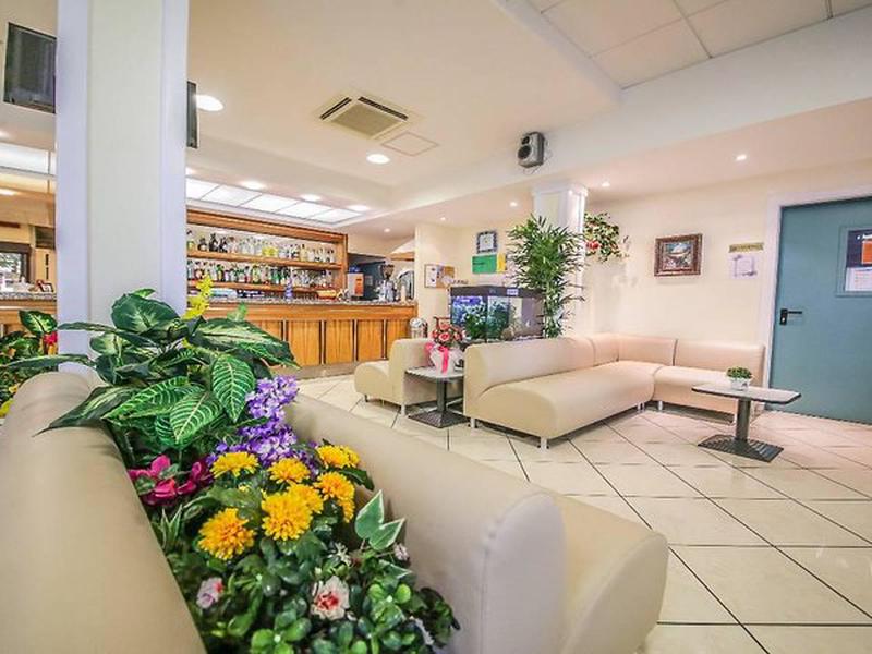 5AA1864D0678EB531076C6846C2F561C