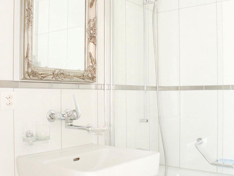 1883DD257E9BBD13B0B170568207D183