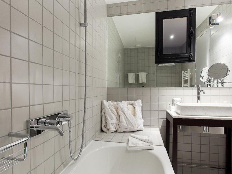 4C828137E76F2BBE6251D932A792F3C1