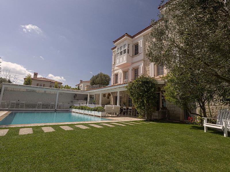 8E2442108D9E46E6E4BD9C75BE9507F3