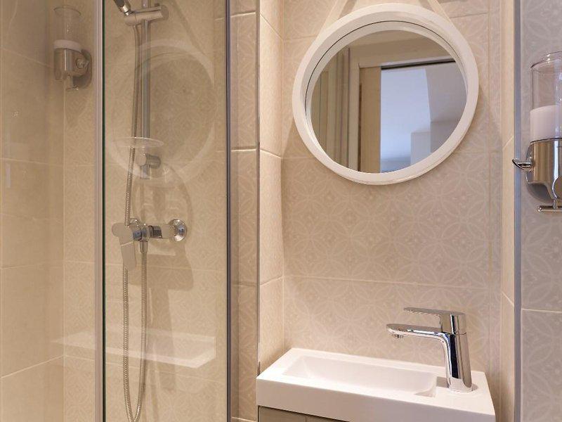 8F1599CE458B2A8F494CA217B03BE0C0