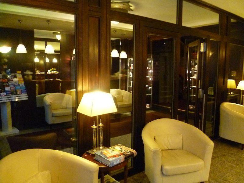 D957D2F889A0EE46E8B4D58AC0BEBA7A