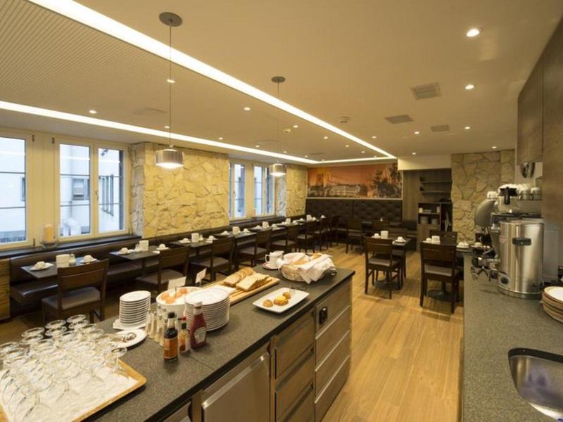 78A95E7E004FA19A7A9FD08BB0F3F5A8