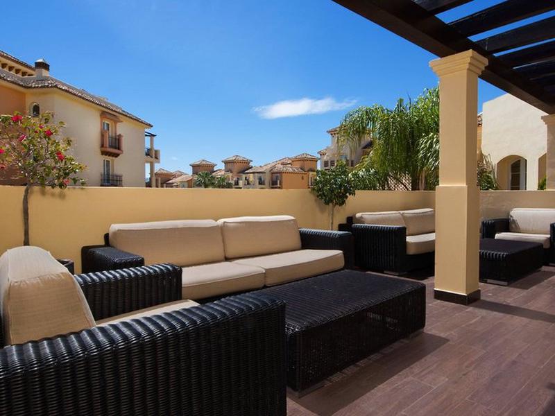 FC6FB9B85D8F56D603772E6F28DC4103