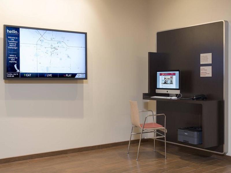 E81C03B3F195AECA00BB0F67B48B32E7