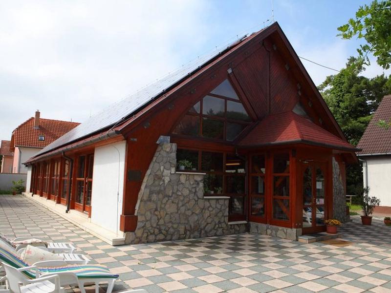 AC6F0D8BDD10A13583DBBF8642E9FB8A