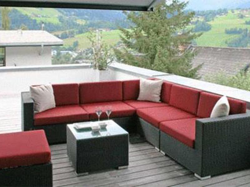 1CE379A2A4F594D241766319C80582AF