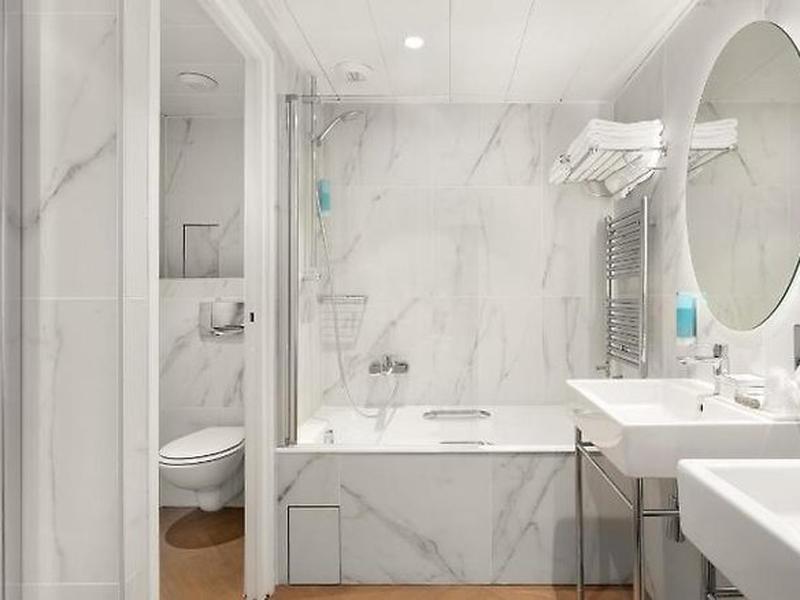 2D046E31CF8937B9694739F4A9F92A6E