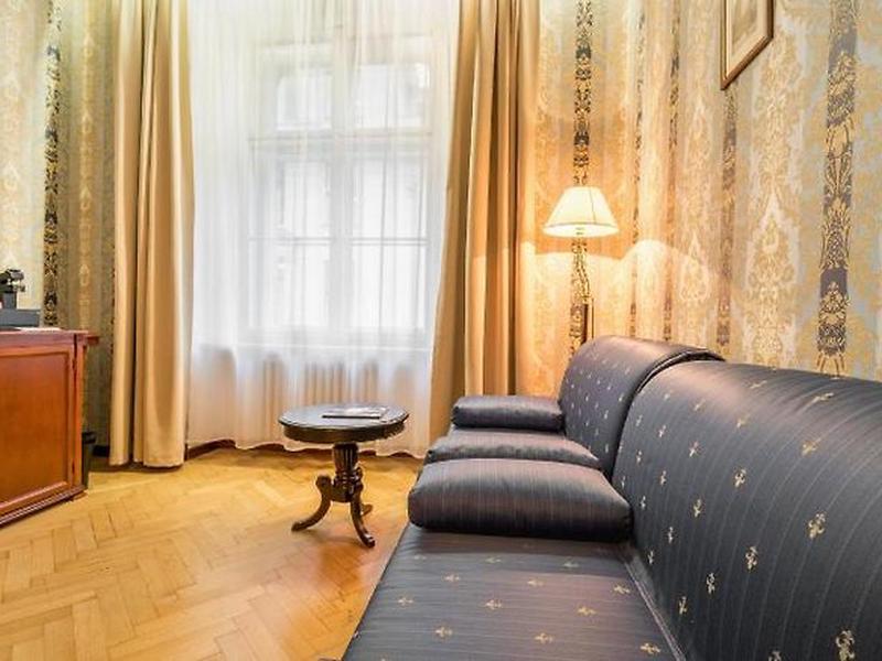 76A4CF8133B9FAB4D12AA7FA1C8CE15B