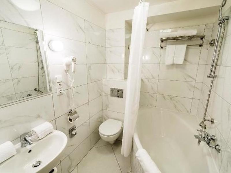 AD48A802383681FAB8D4D337EEB00523