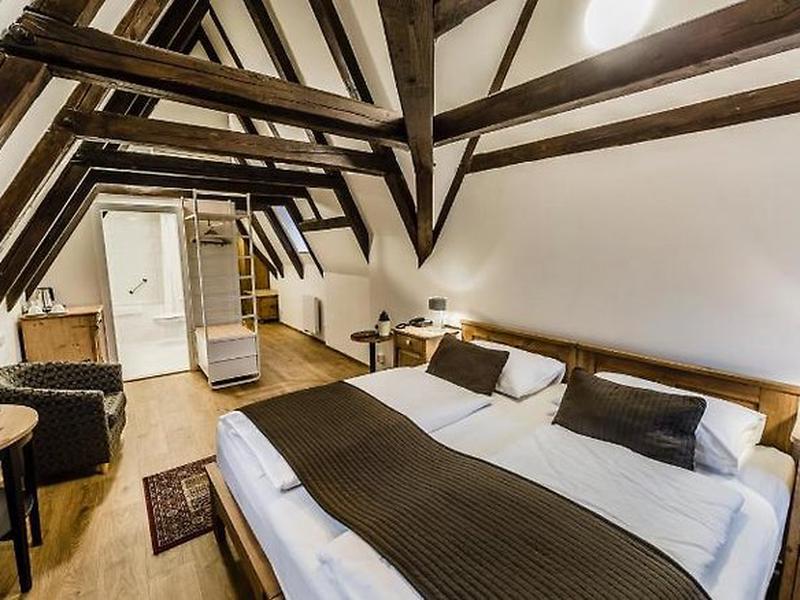 E5C0900023E1B337E0DEE04D893C46FE